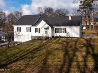 415 Victor Dr, Knoxville, TN 37912