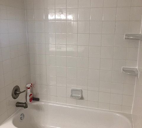 5th image of 121 Bourbon Hills Dr