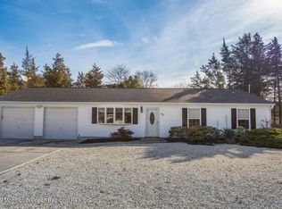 12 Plantation Dr, Little Egg Harbor, NJ