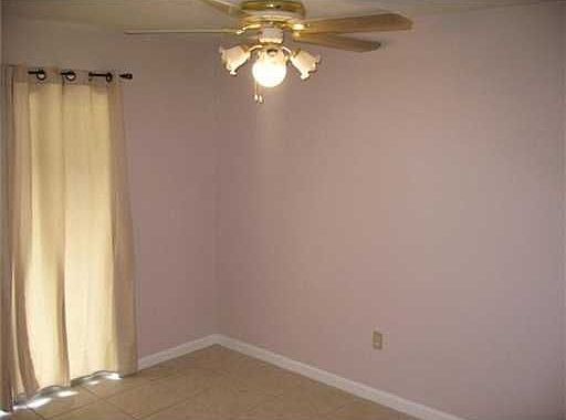 3rd image of 4489 Woodland Dr APT B