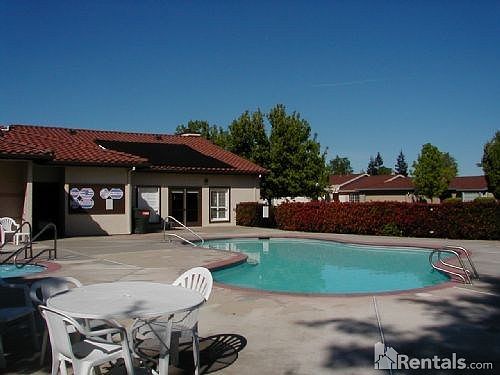 2nd image of 7525 Sunwest Ln
