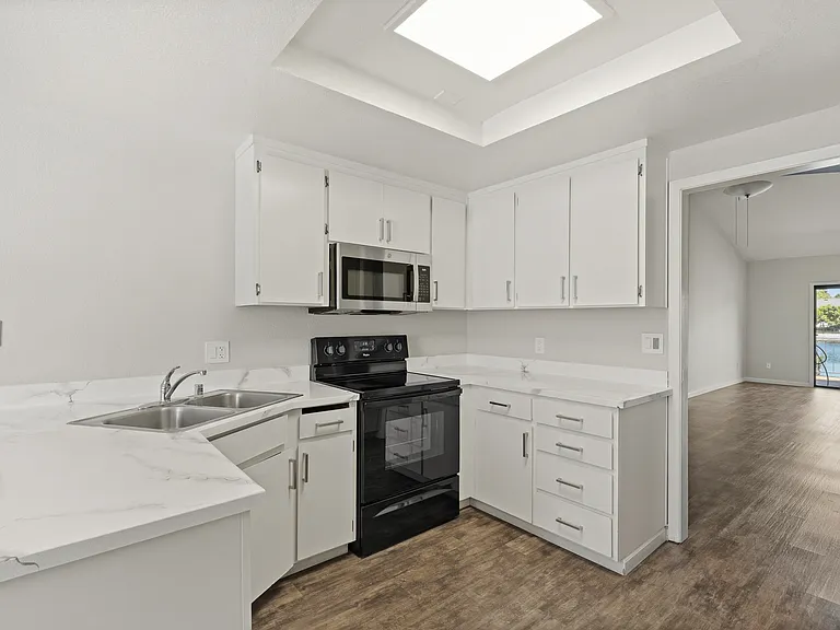 2249 Piccardo Cir — Photo 19
