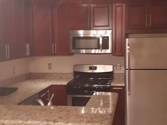 4th image of 7011 Falls Reach Dr APT 411