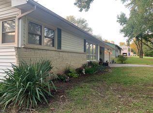 5949 NW Rochester Rd, Topeka, KS 66617