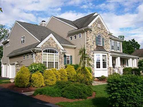 1st image of 765 Ramblewood Dr