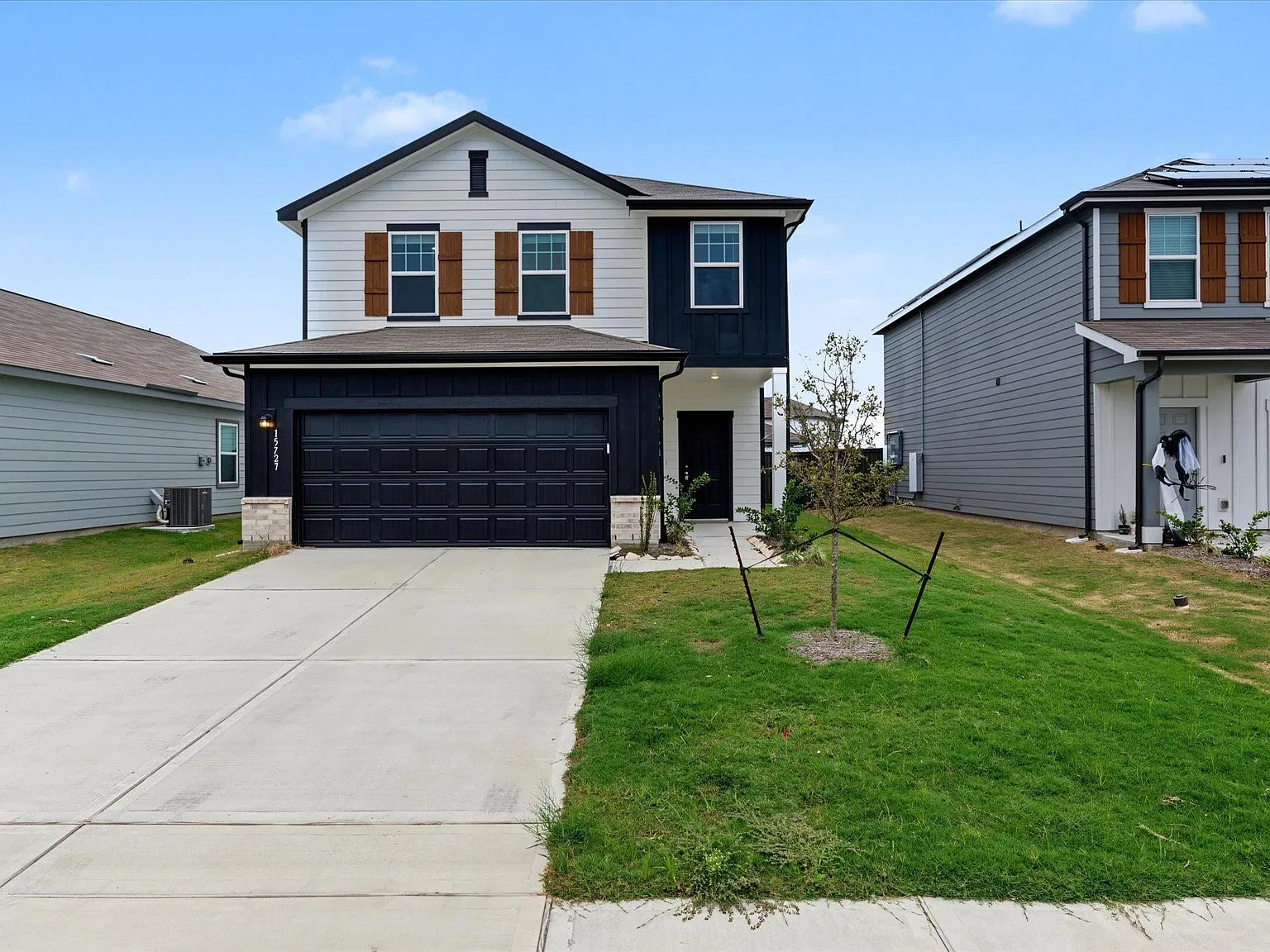4 bed, 3.0 bath, 2331 sqft, $2,850 — Photo 1