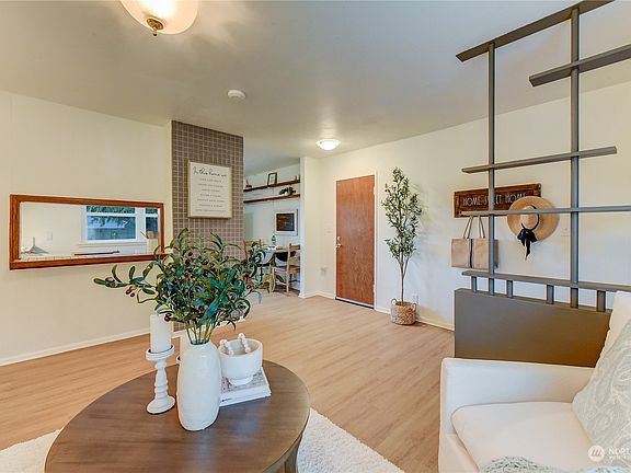 5th image of 20405 54th Avenue W