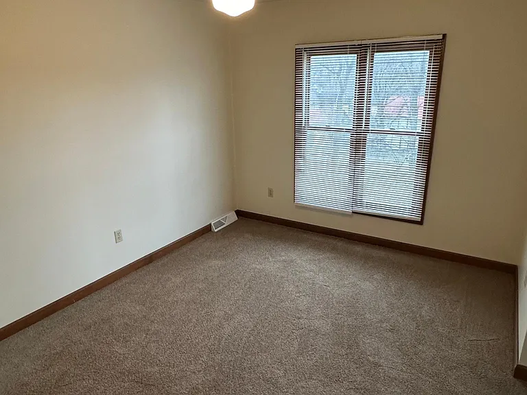 30 Lemoyne Ave #1 — Photo 6