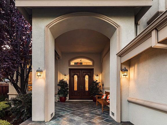 3rd image of 771 Sutter Ave