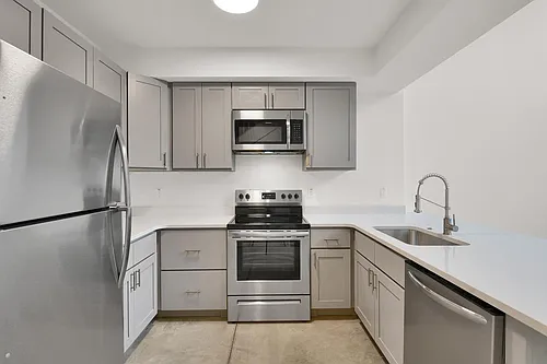 4500 S Kingshighway Blvd Photo 1