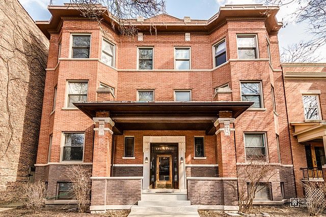 1st image of 5955 N Lakewood Ave #2S