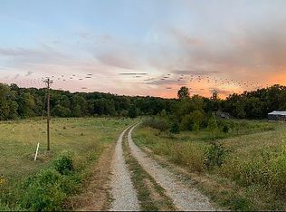 31055 Delhi Rd, Brighton, IL 62012