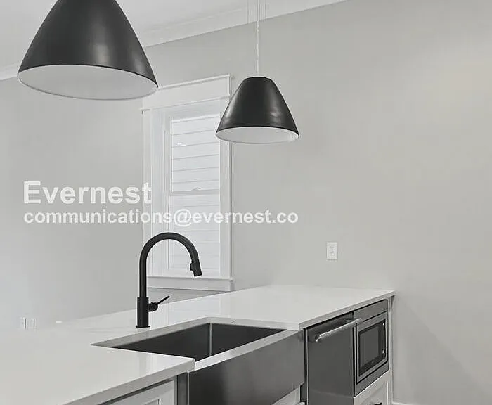 121 Lucile St — Photo 4
