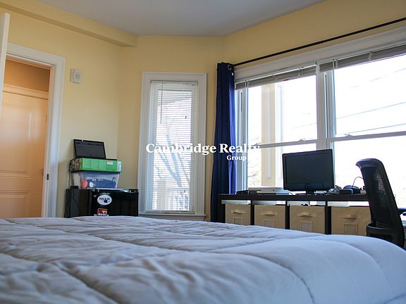 5th image of 118 Holland St #2T