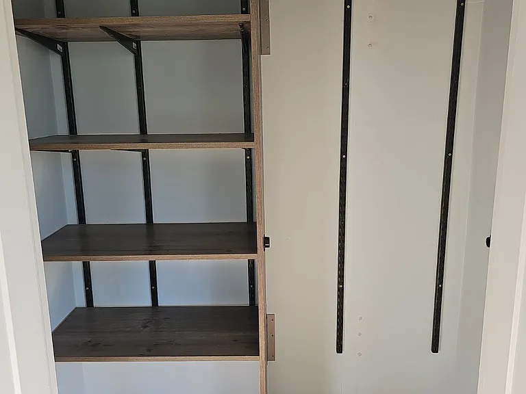 301 Bassett Rd — Photo 13