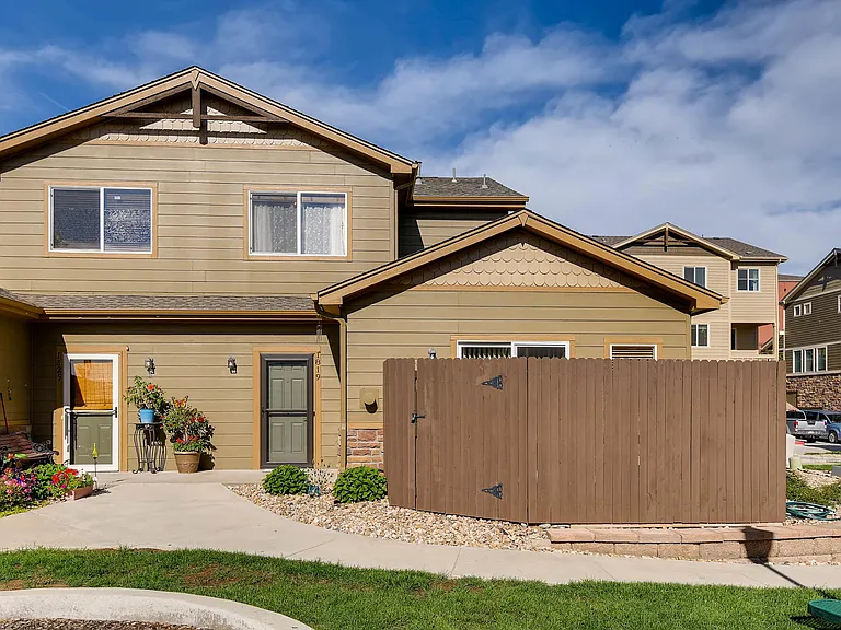 1819 Aspen Meadows Cir — Photo 1
