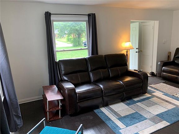 2nd image of 3618 N Oxford St