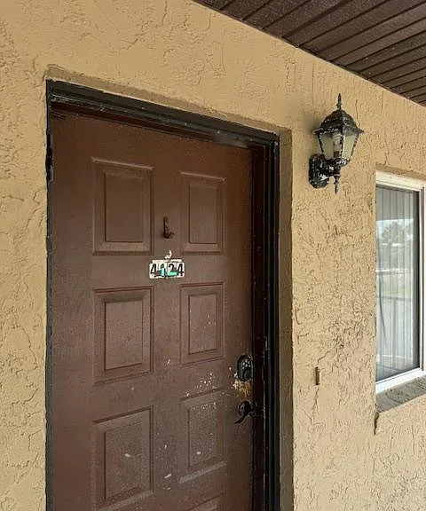 4124 Mount Vernon Ave — Photo 2