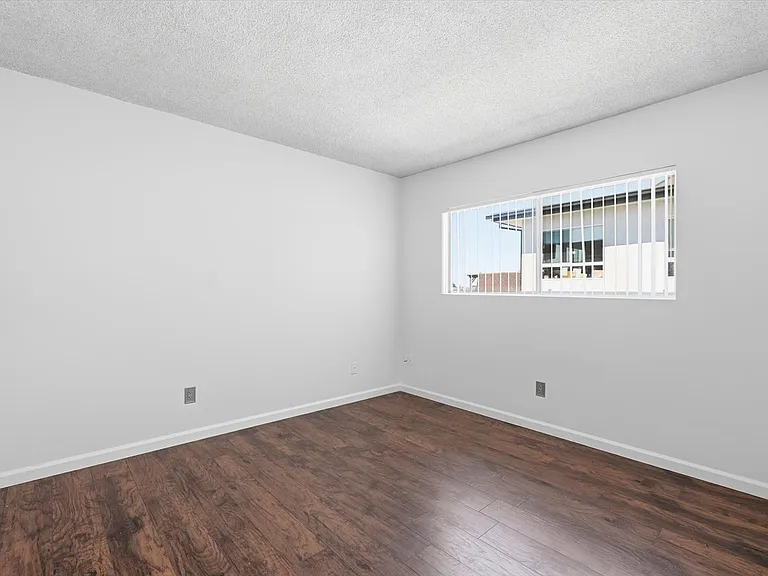 1731 Pacific Coast Hwy #19 — Photo 12