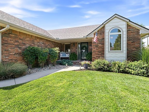 4th image of 601 Stone Gate Cir