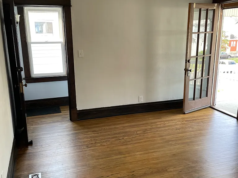 459 Colvin Ave #UPPER — Photo 12