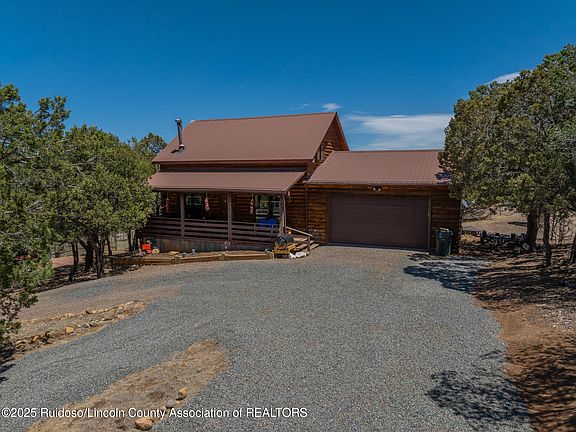 3rd image of 306 Chisholm Trl