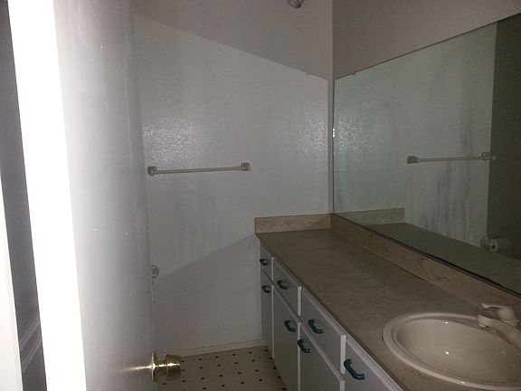 5th image of 6001 140th Ave NE #270