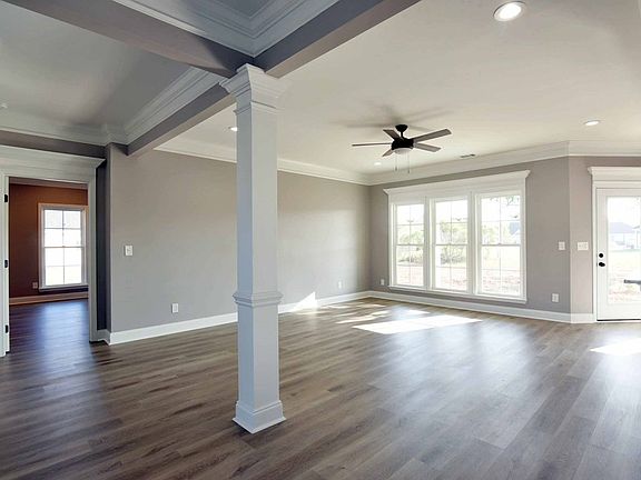 5th image of 130 Hillgrove Ln