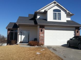 1715 Tipton Dr, Council Bluffs, IA 51503