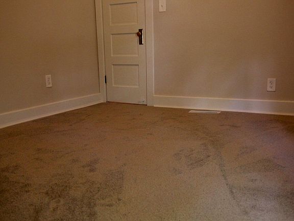 Bedroom carpet new