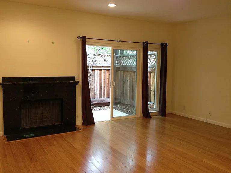 917 Hough Ave #9 — Photo 12