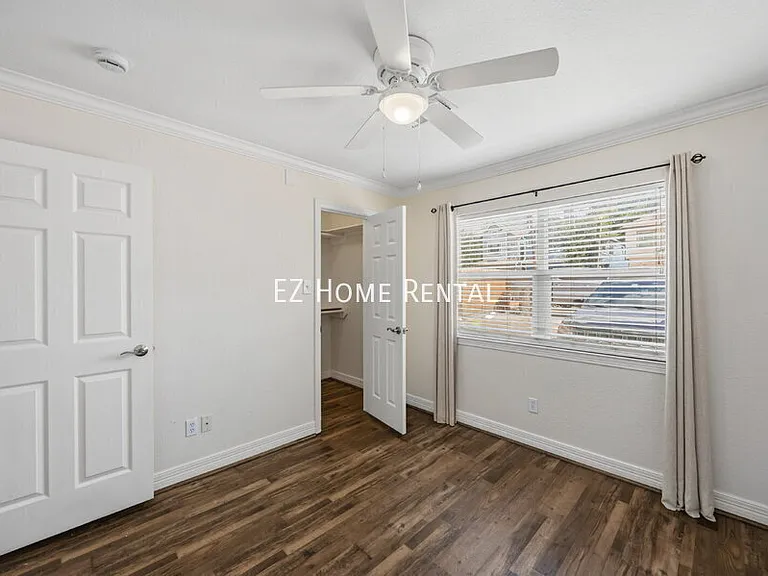 4401 Marina St #B — Photo 13