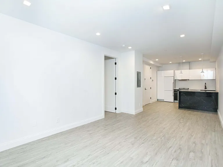 139 Alexander Ave #A2 — Photo 8