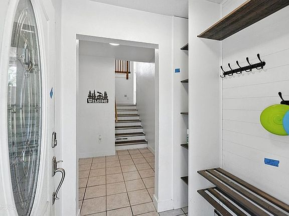 3rd image of 47714 Interlake Dr
