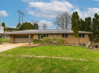755 Kennedy Ct, Dubuque, IA 52001