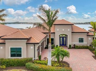 400 Maraviya Blvd, Nokomis, FL 34275