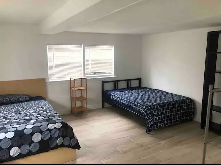 14920 NE 10th Ave — Photo 9