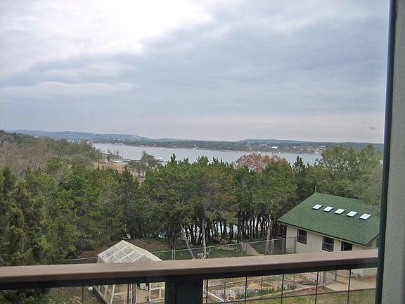 5th image of 17006 Sleepy Hollow Dr