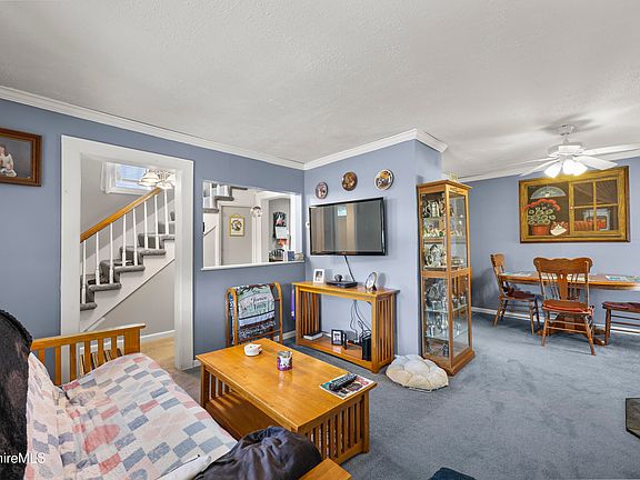 5th image of 21 Terrace Ave