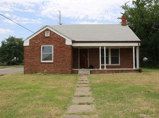 1403 N Yale Blvd, Wichita, KS 67208