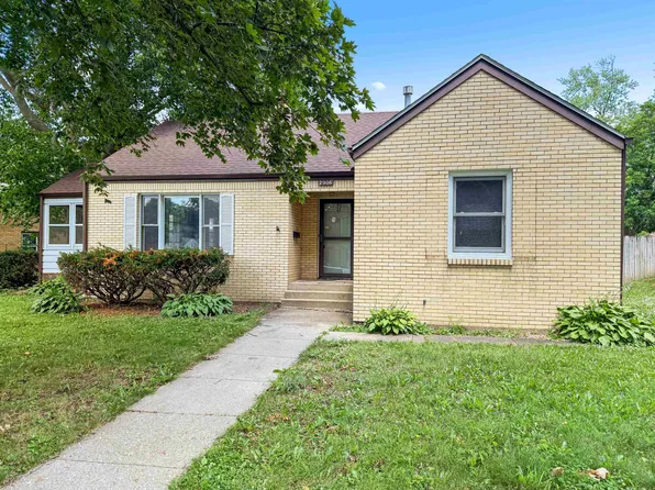 2906 Hillside Ct, Rockford, IL 61108