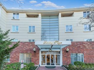 171 Great Neck Road #1F, Great Neck, NY 11021