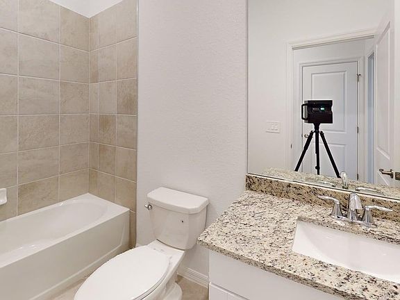 3rd image of 1548 Saddlewood Cir