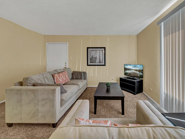 Vista Ventana Apartments — Photo 27