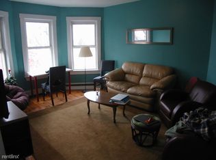 60 Pleasant St #5, Cambridge, MA 02139