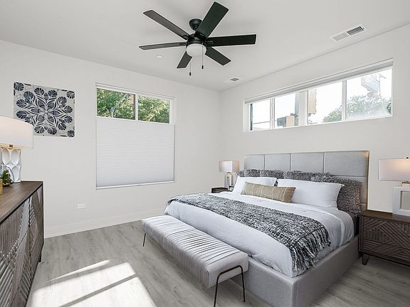 4th image of 5117 Fairview Ave #104