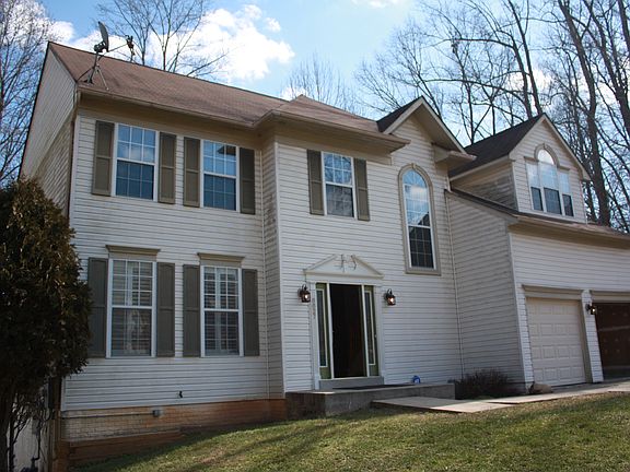 3rd image of 8827 Creekway Dr
