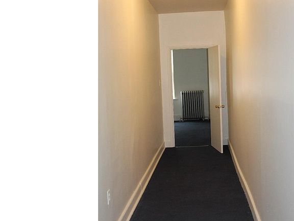 3rd image of 6634 Woodland Ave APT 2R