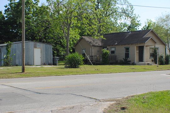 2nd image of 1416 2nd St