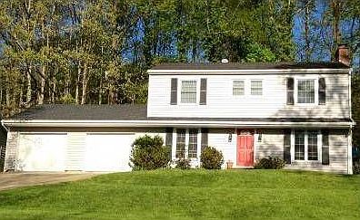 1st image of 28 Briarwood Dr